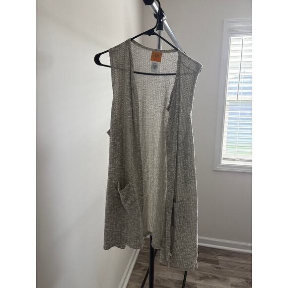 Ruby Rd. Petite Grey Open Knit Sleeveless Cardigan Vest with Pockets - PL - Picture 2 of 5